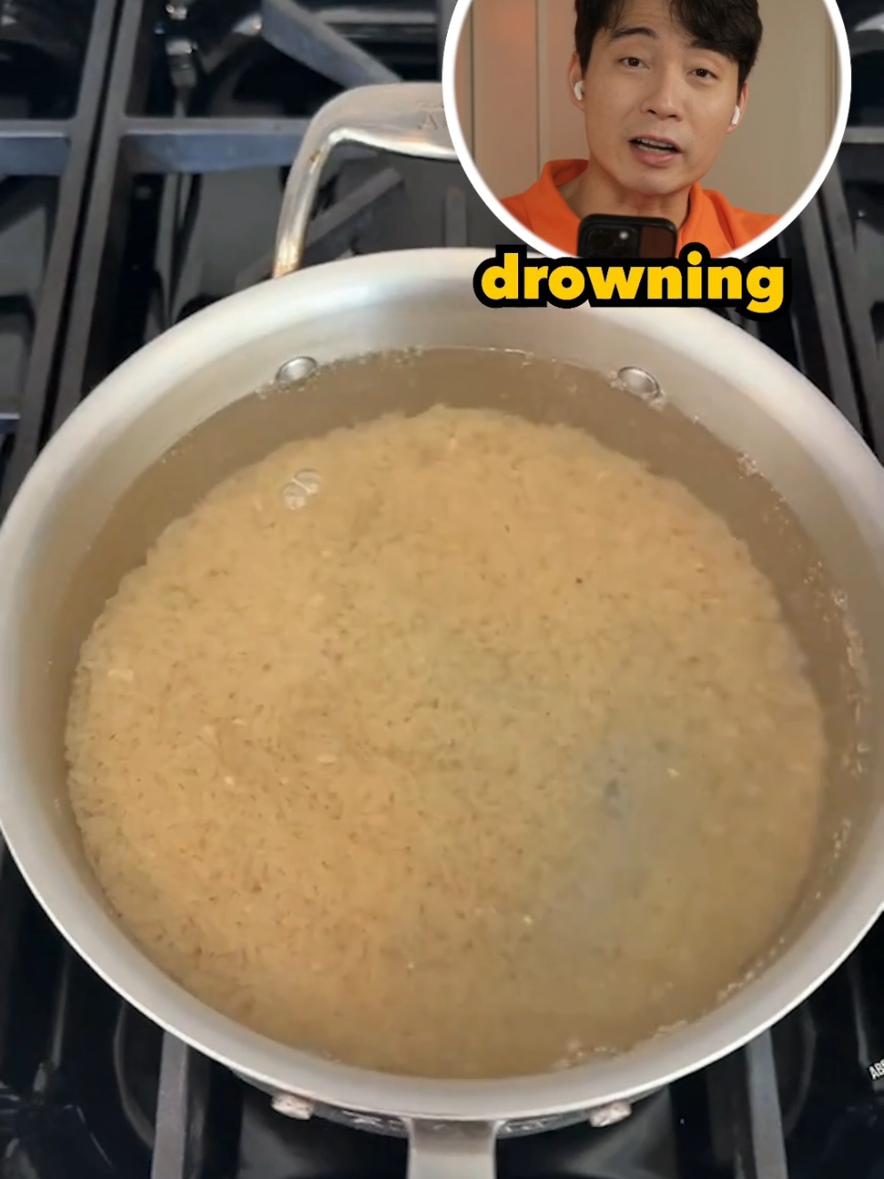 The worst way to make rice 🤦🏼‍♀️ #fyp #cooking #nigelng #uncleroger #rice 