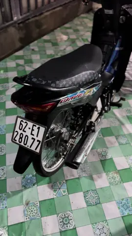 mới rửa xe chạy ra đường cái mưa 😕 #xuhuongtiktok #xuhuong #wavekieng #xh 