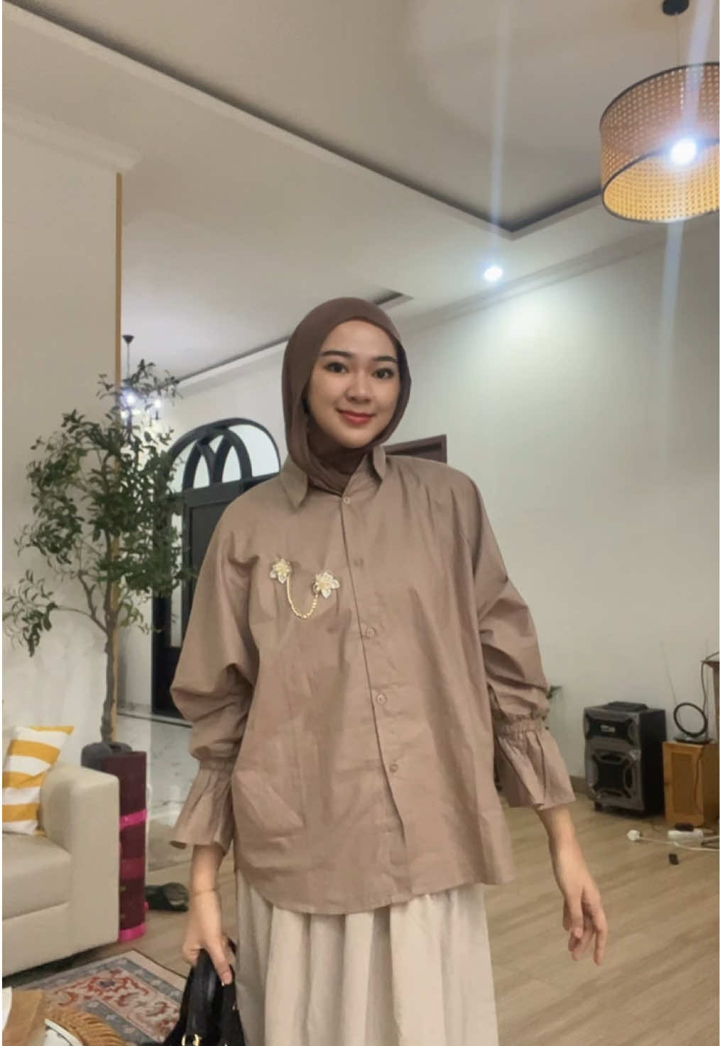 🖤 #outfitbasic #blousemurah #blousecantik 