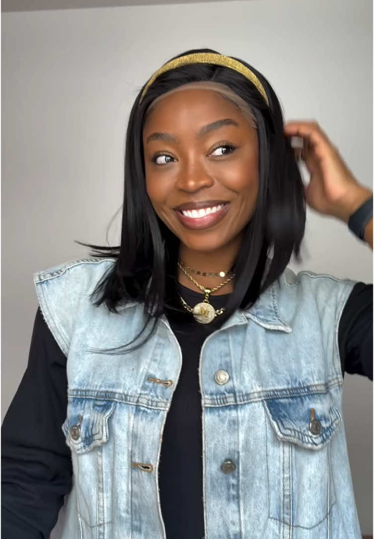 🟪 🔶 LACE FRONT EMA - 199,00 🔵 Fibra premium - não tem brilho - pode lavar, passar creme e fazer penteados - não precisa costurar ou colar. Tire e coloque quando quiser.  Preto e cobre disponível 🟢Atendimento WhatsApp  🟠(11) 93210-6006 🚛 Envios para todo o Brasil  🏍 Receba no mesmo dia motoboy - SP  💲 Até 6x sem juros no cartão, pix a vista, pix parcelado e boleto   🔵 Loja - Rua Barão de Itapetininga 100 próximo ao metrô República - SP Seg a Sex das 09h as 18h  Sábado das 9h as 16h30 ⠀⠀⠀⠀⠀⠀⠀⠀⠀ 🟣 Compre pelo site - link na bio - www.liquidalaces.com.br #lace #wig #liquidalaces 