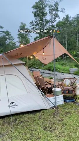 Duduk di pinggir sungai sambil ngelamun #fyp #camping #sewaalatoutdoor #koreanglamping 