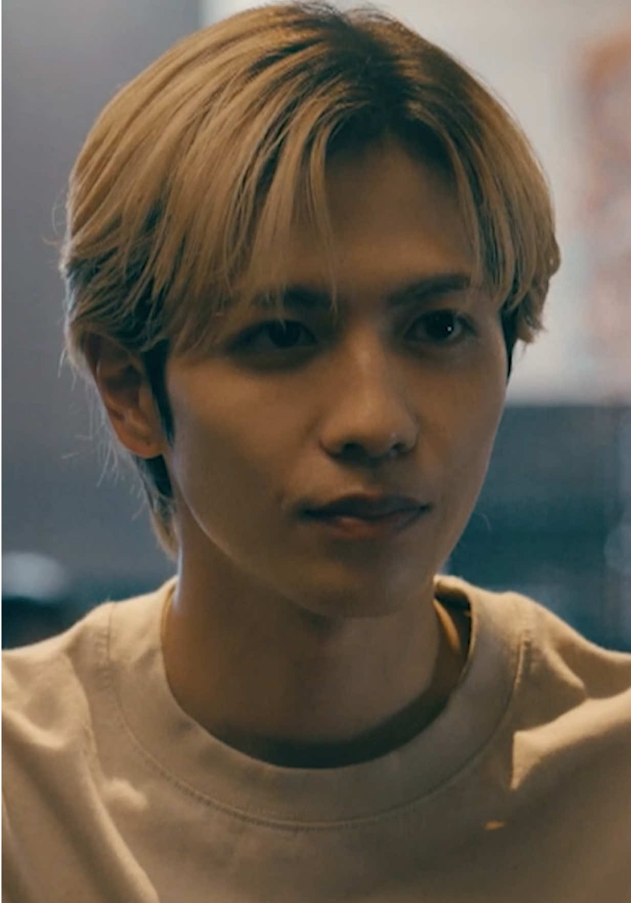 ⋰ #恋は闇 💙第6話より🧡 ⋱ 世論を操る…？ ￣￣￣￣￣￣￣ 誰かがストーリーを作れば それが真実みたいな顔して 一人歩きする… TVer 🔗https://bit.ly/koiyami_ntv_SNS_TVer Hulu 🔗https://bit.ly/koiyami_ntv_SNS_Hulu #志尊淳  #岸井ゆきの #小林虎之介  #こいやみ 