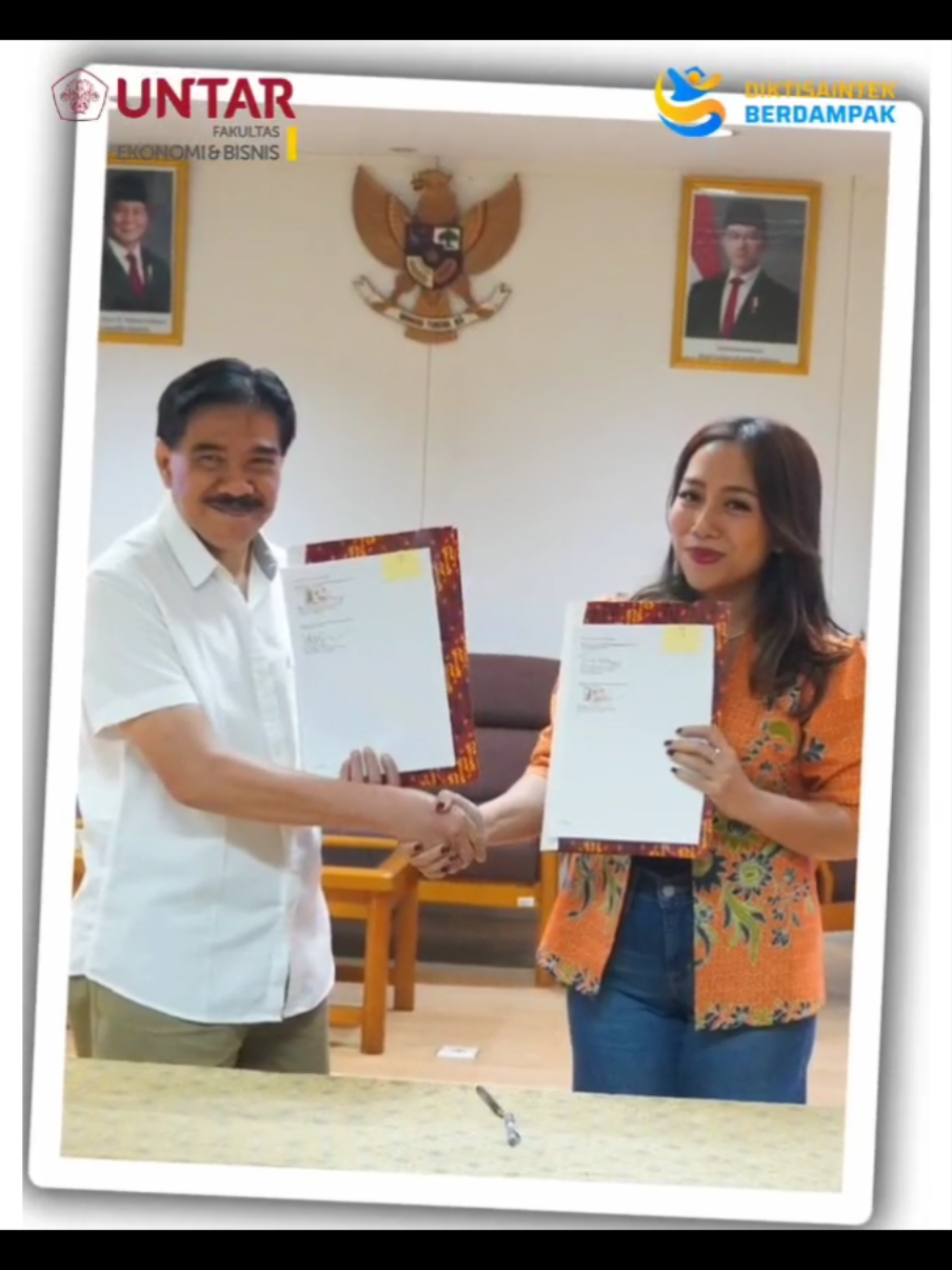FEB UNTAR melakukan renewal dengan MOC  Australia yang mendukung internasionalisasi Universitas Tarumanagara. Program Studi S1 Akuntansi telah diakreditasi selama 3 kali oleh CPA.Aust. terhitung dari 2015. Adapun benefit dari akreditasi ini adalah lulusan S1 Akuntansi berhak mendapatkan gelar ASA Aust.  #febuntar #untar #untarian 