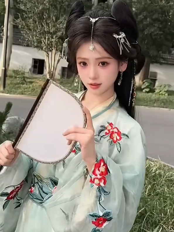 welcome to China🇨🇳, the cute Chinese girls #fyp #cosplay #beauty #style #outfit #hanfu #chinese #douyin 