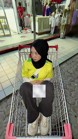 Jj kn tia pbaik bnyk pndgki  #kyzengf #hellokitty #fypシ゚ #xybcafyp 