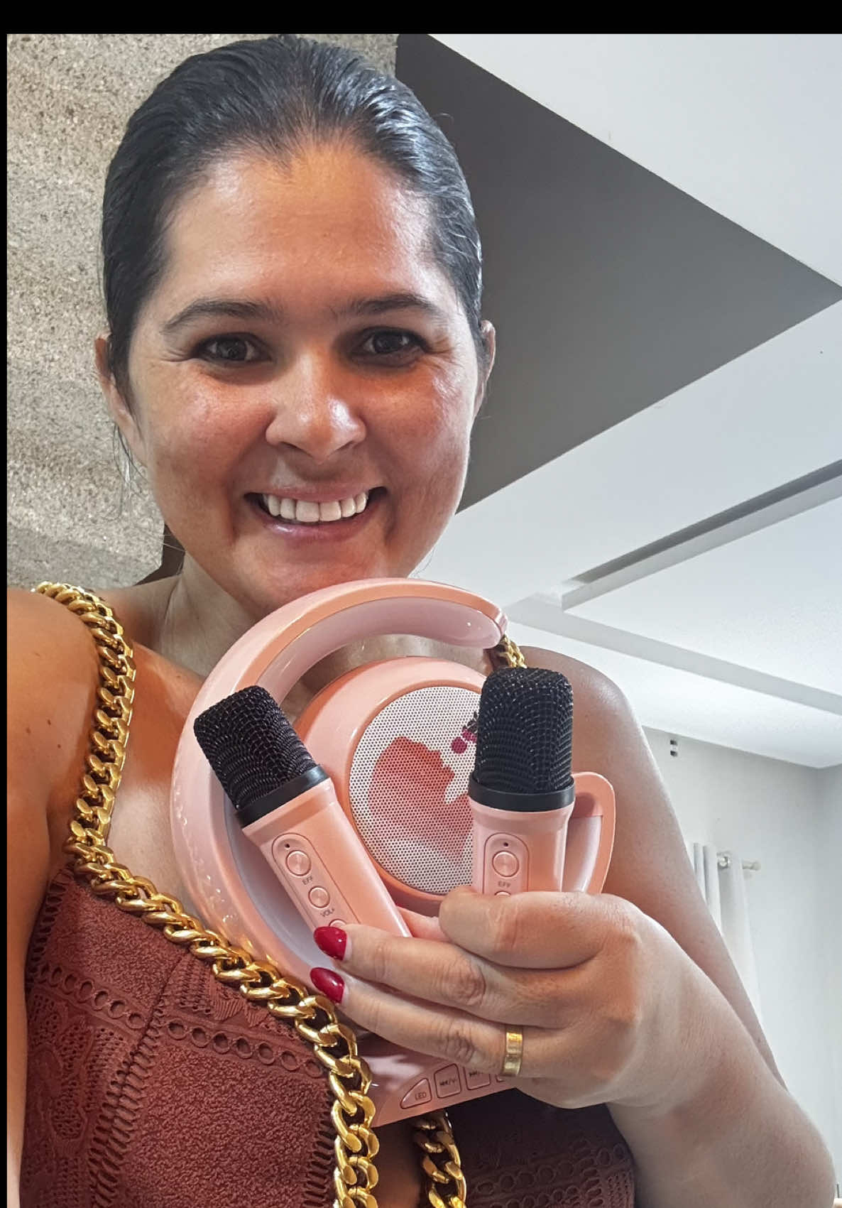 Caixa de som portátil com dois microfones #caixasesombluetooth #SoundDOKNUP  @knup-BR — seus primeiros 100 seguidores que comprarem ganham 10% OFF! #KNUPbilluoficial 