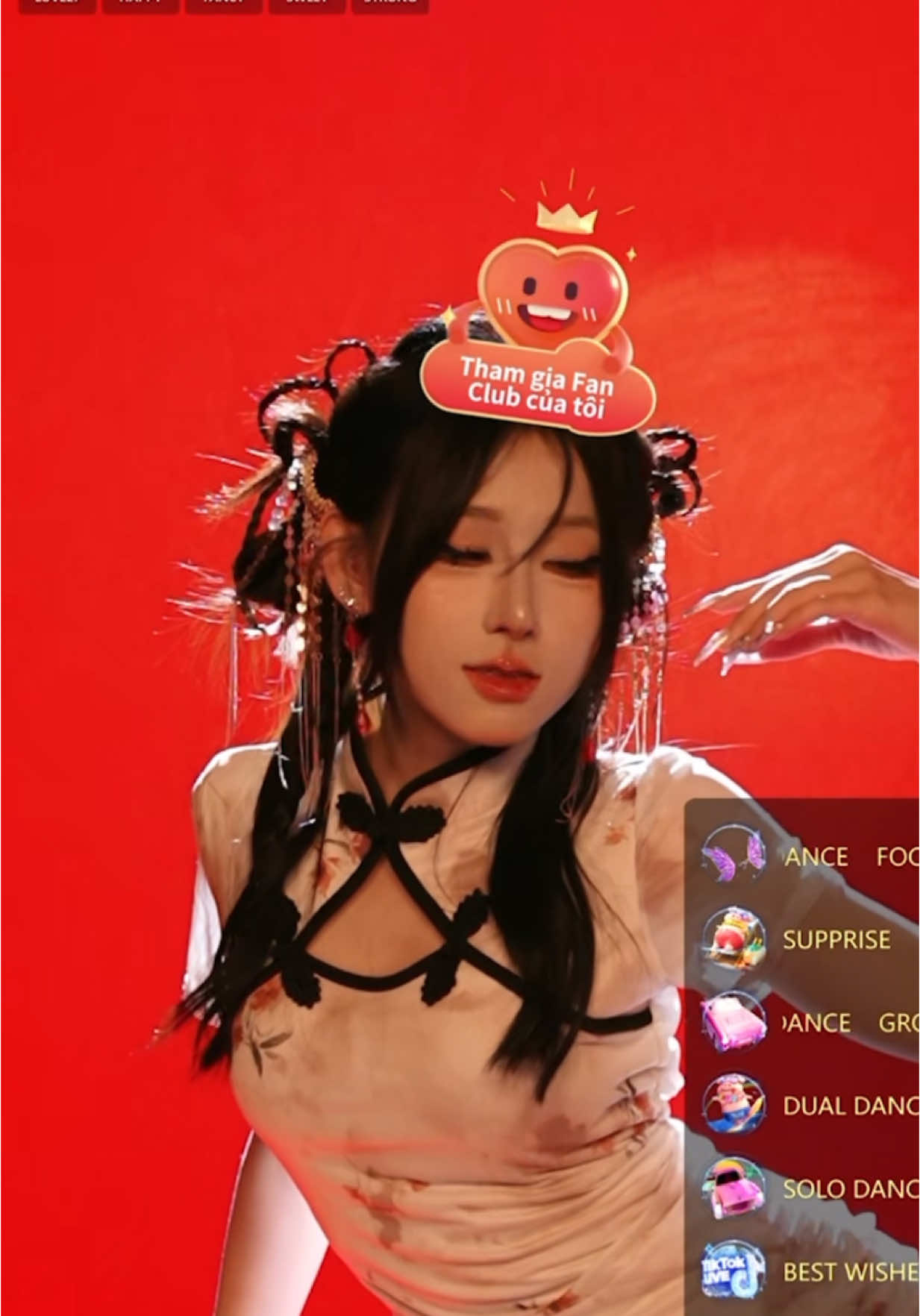 Yiyi và căn phòng đỏ , slay quá huhu 😭😭😭 #Yiyi🍄 #fyppppppppppppppppppppppp #xuhuongtiktok 