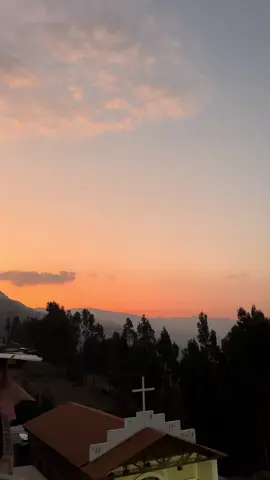 qec-Wuicho Kun 🧡#atardecer #wuichokun #folk #quesiundiavesuncieloazulado 