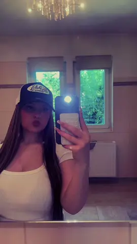 Mia#fyp #fy #viral 