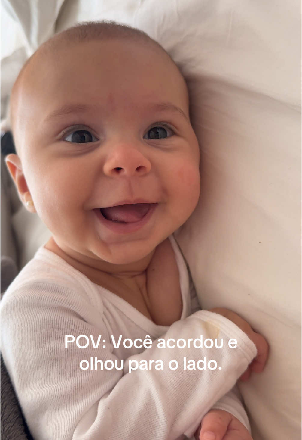 Amo acordar grudadinha em você, filha! Você é um sonho realizado! Mamãe te ama! Obrigada, Papai do Céu! #maternidade 