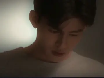 the world wasn’t kind to him, but he still walks around with the purest soul. how? i love u, day #leapdayseries #day #ppnaravit #gmmtv #thaiseries #lakorn 