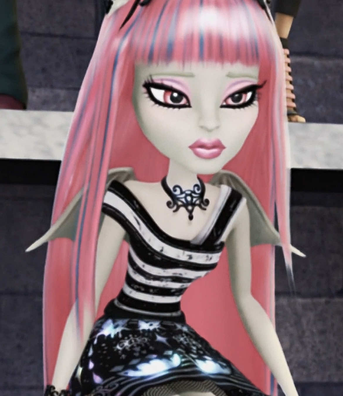 rochelle goyle.                                 #foryoupage #aestheticedits #monsterhigh #monsterhighdolls #rochellegoyle #monsterhighscaris #monsterhighedit 