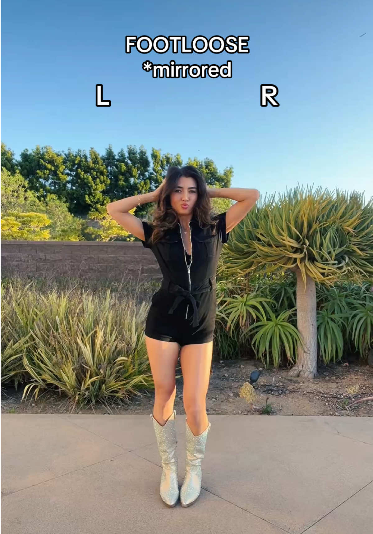 Footloose Dance mirrored! #dance #footloose #footlooselinedance #linedancersoftiktok #fashionista #TikTokFashion #viral #foryou #fyp 