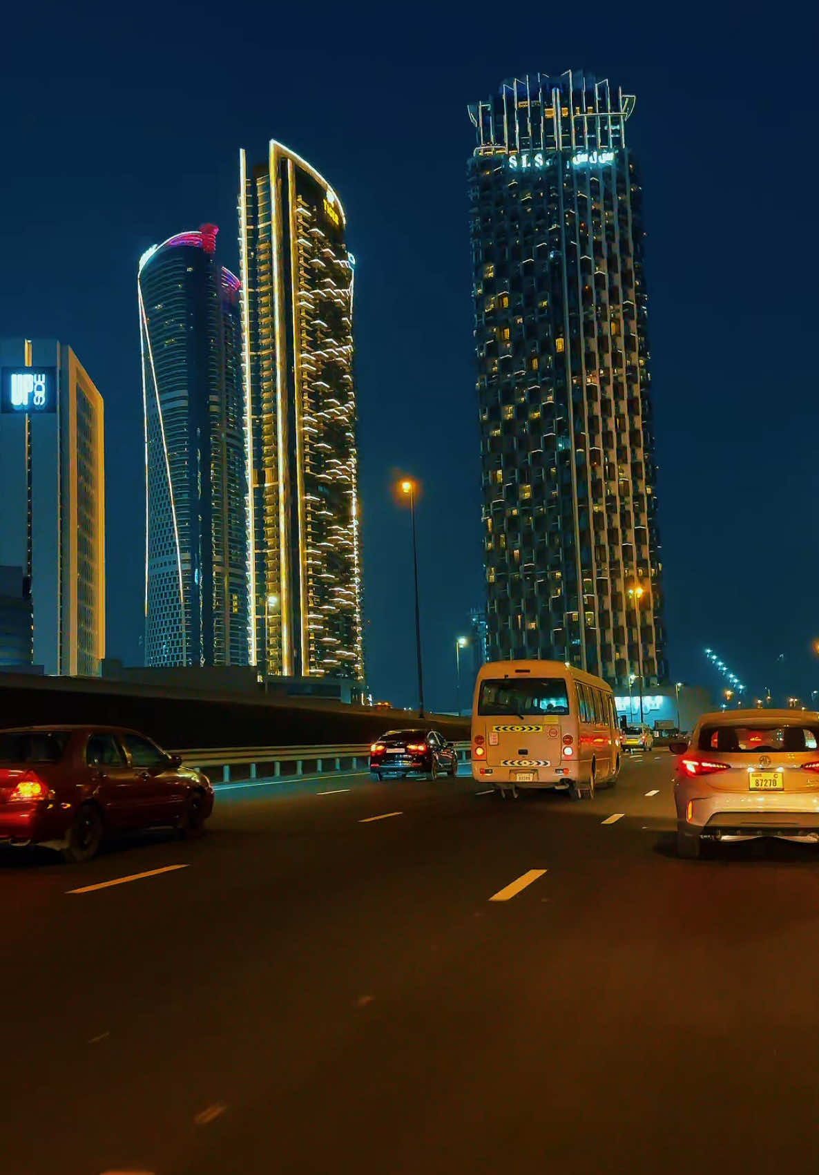 Beautiful night view Dubai 🇦🇪 #dubai #dubailifestyle #uae #nice #driving #viralreels #viralvideo‏ ‏#travelphotography #trendingreels #travel‏ ‏#foryoupage #foryouoage #fyp #instareels #india  #mumbai#dubai🇦🇪 #dubailifestyle #dubai❤️ #réel #insta #pakistan#Dubai.official_1#sadsong #90s 