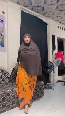 Hawiye haday ka guur saneysid wacesley ka guurso 🥰🤙🏻🫦