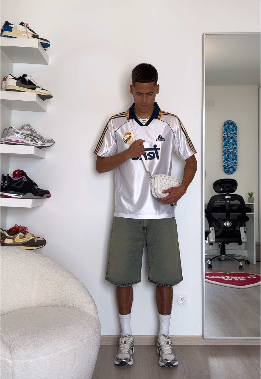 Styling my new jersey 🤍🏆                Jersey from @Classic Football Shirts 🔥 #fyp #pourtoi #outfit #OOTD #fashion #viral #outfitinspo #realmadrid #classicfootballshirts 