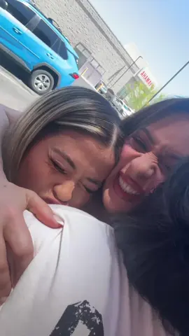 Asking my old Mac coworkers what’s 1 makeup tip or trick that you’ve learned from me throughout the years. I also asked what was their favorite thing about me and what was something I could work on as a person and I wanted their true honest answers… Now You tell me your favorite makeup hack or makeup tip that you’ve learned for me. 💗💗#MacGirls #makeuptips #ProfessionalMakeupArtist #MakeupHacks #MakeUpTipsForBeginners 