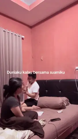Wajar ajakan setiap ditinggal kerja aku galau:( karna suamiku aja yang bisa bikin ak ketawa lepass betul🥹 #masyaallah 
