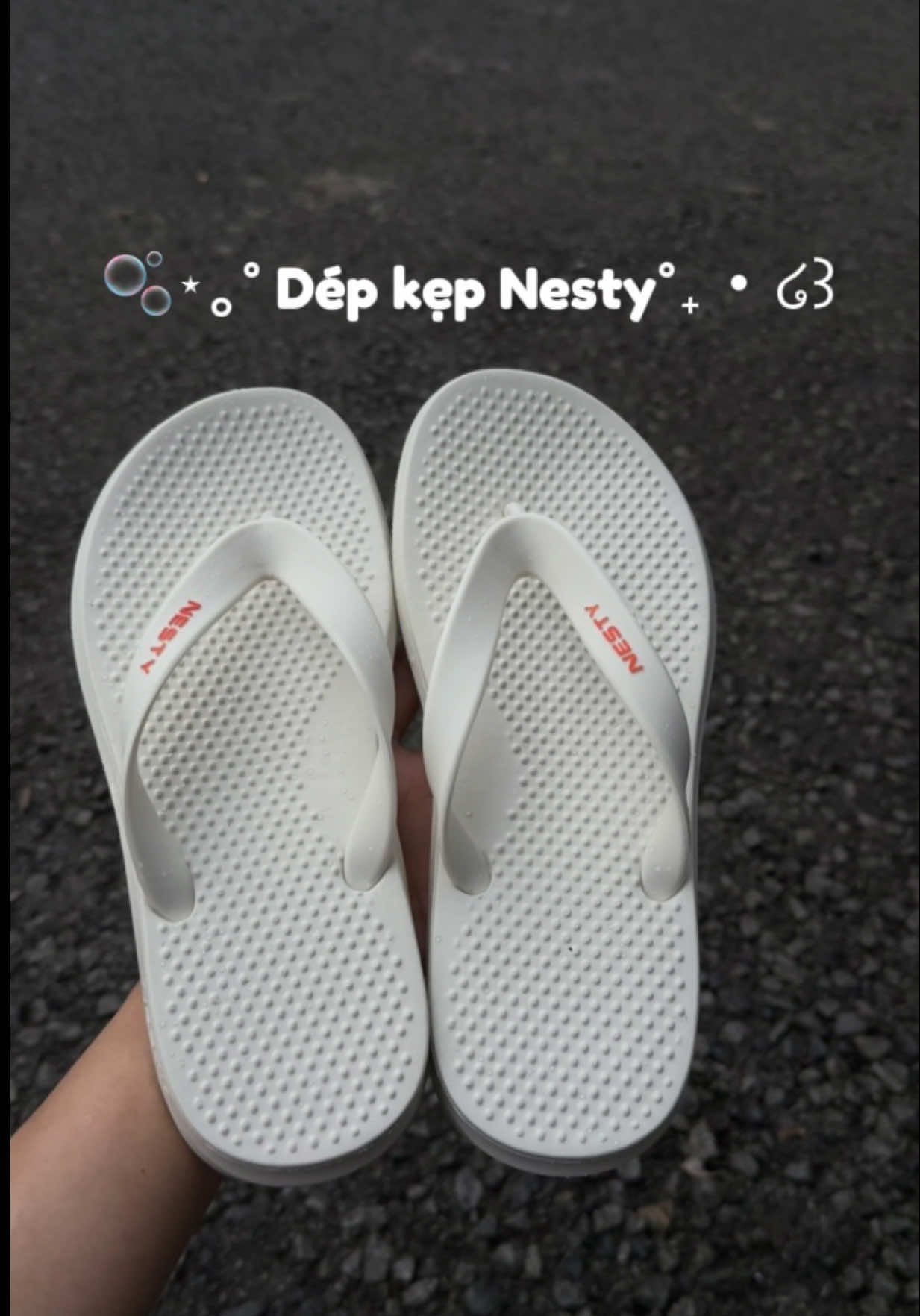 Dép đang có mã giảm trong giỏ hàng góc trái #linhhriviu #nesty #depnesty #depsongon #depquaikep #depnam #depnu #giaydep #thoitrang #muataitiktokshop 