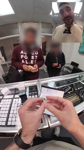 avithegemguy.com (link in bio) 🚨Get a FREE set of 14K solid gold pearl studs with every $500+ order🚨