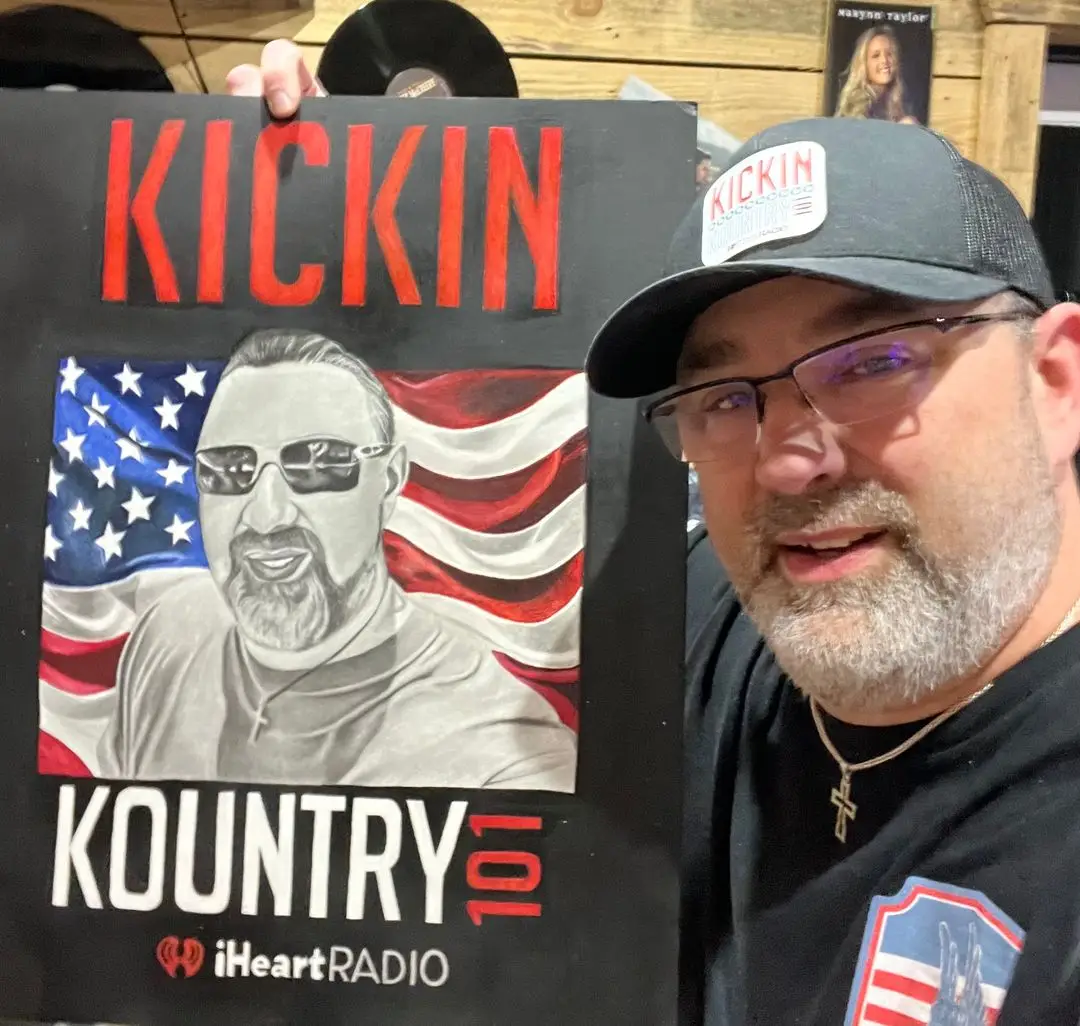 We seriously have the BEST listeners at Kickin Kountry 101!! Thank you SO much, Dreama Holloway — what an incredible gift!! 🔥🔥🔥 Wow… just WOW Feeling beyond grateful! #KountryFamily #ListenerLove #KickinKountry101 🔥🎁❤️🙌😮