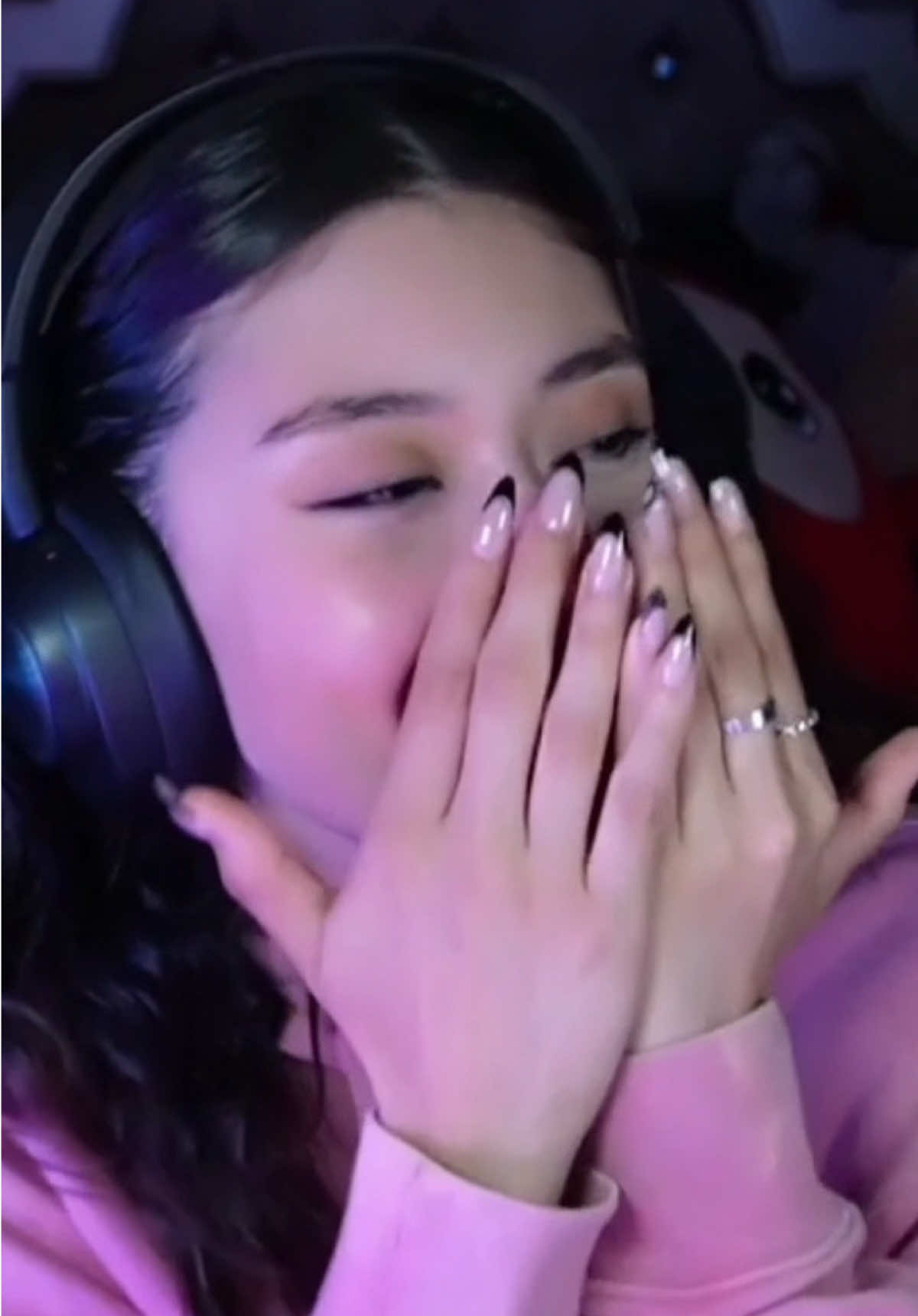 honest mistake i promise 😭  #twitch #twitchclips #twitchgirl #twitchstreamer #fyp 