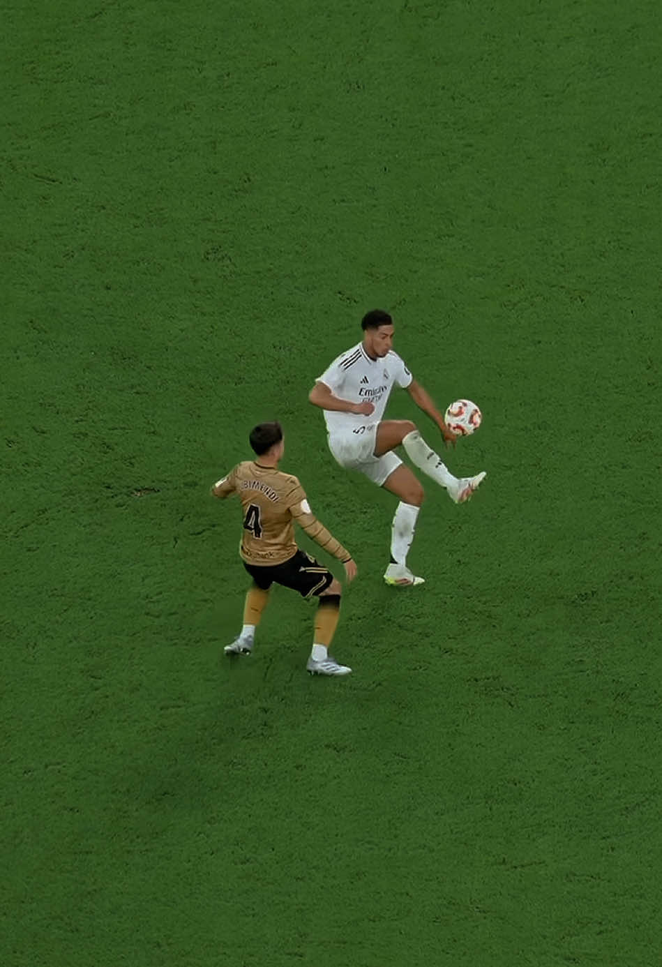 The beauty of Real Madrid. #goviral #fyp #foot #realmadridfc  ( via @Corzek )