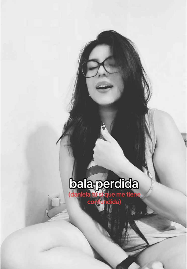 @Dani Barranco me tiene confundida jajaja  amo esta canción 