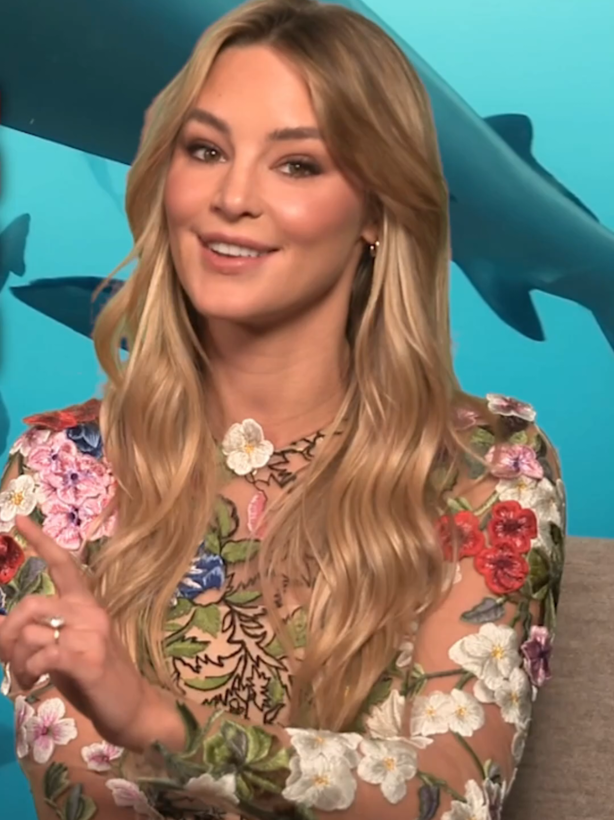 A Shark crashed the Dangerous Animals set!?! You won't believe what went down on the set of Dangerous Animals! Hassie Harrison, Josh Heuston, and Director Sean Byrne reveal terrifying real life shark encounter while filming! #DangerousAnimals #HassieHarrison #joshheuston #shark #sharks #onset 