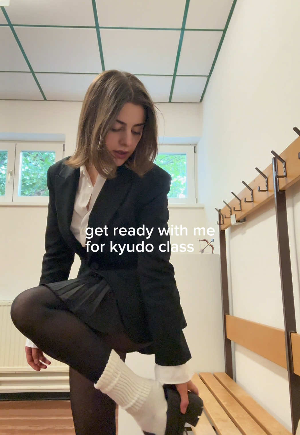Kyudo practice get ready 🏹 . . #kyudo #girlsinmartialarts #martialarts #japanesearchery #kyudogirl 