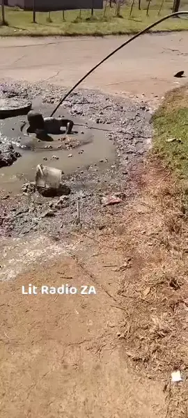 Hhayi bazenenye eSiyahlala la! #politics #kzntiktok #newcastlemunicipality #Amajubadistrict #news #foryourpage 