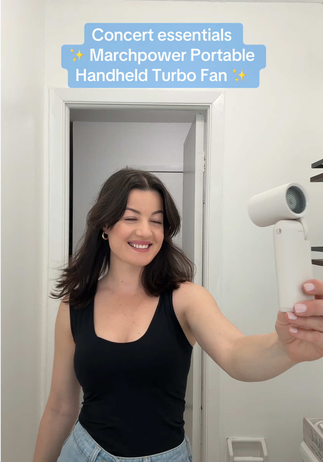 Marchpower Portable Handheld Turbo Fan is a summer essential! 😍 use code: 693V5TAD for 5% off! Link in bio #fan #Summer #summeressentials #portablefan #fyp #musthave #albanian #portablefan #shqip #vajzatshqiptare #albtok 