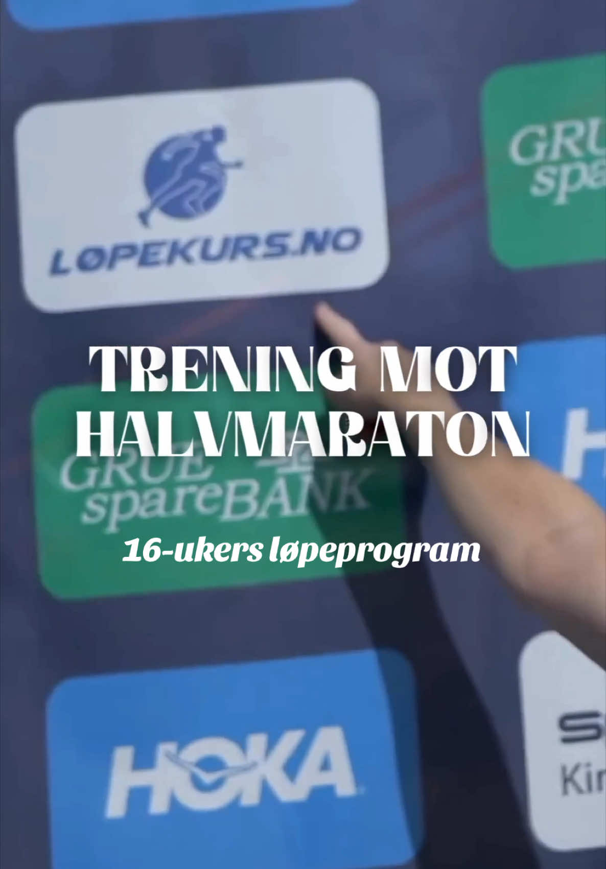 Nyhet! Skal du løpe Oslo halvmaraton eller 10 for Grete i september? Da er dette for deg. 2. juni lanserer vi et splitter nytt 16-ukers løpeprogram – skreddersydd for deg som vil stille til start med en solid plan og personlig støtte hele veien. Programmet passer både deg som skal fullføre ditt første halvmaraton, og deg som har mål om sub 1:45. Du får struktur, progresjon og meg som coach hele veien gjennom appen. Og det stopper ikke der: Dagen før løpet møtes vi i Oslo for en siste peptalk og fellesskapsfølelse før startskuddet går! Programmet starter 2. juni – nøyaktig 16 uker før den store dagen. Begrenset antall plasser. 👉 Meld deg på nå via Run2g.no #løping #løpetips #oslo 
