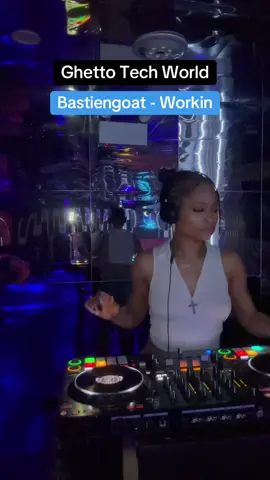 had fun w this oneeee ✨ #fyp #ghettotech #khia #djmix 