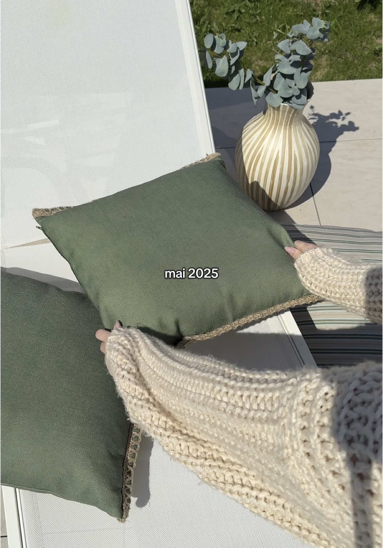 omg omg j’ai la piscine de mes rêves 🥹🥹  #maison #maisonconstruction #Home #trend #piscine #piscinemaison #aesthetichome #deco #decohome 