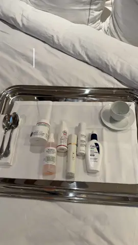 Skincare is served 🍴 #skincareisserved @CeraVe @Mario Badescu @Farmacy Beauty @Therabody @Replenix 