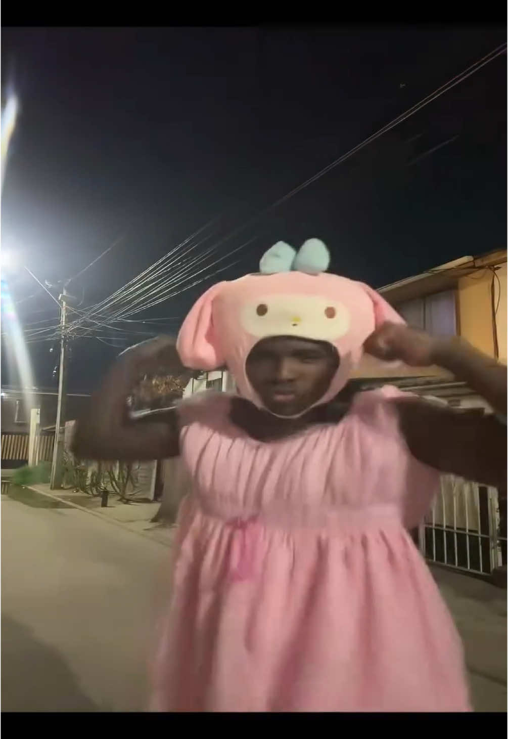 What the helly 😭 (song: ilyTOMMY - fine shyt) *unreleased* #ilytommy #fyppppppppppppppppppppppp #explore #explorepage #kuromi #mymelody #viral #wthelly #random #meme #memecut #dance #hellokitty #hellokittylover #underground #jerk #hoodtrap #tiktoker #tiktok 