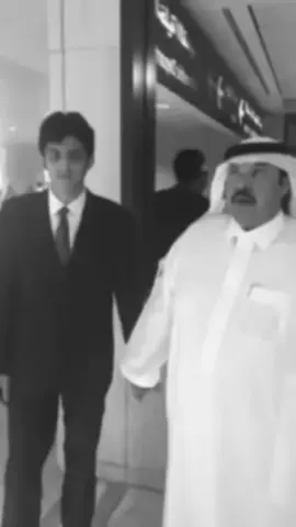 #علي_بن_حمري #راية_الشعر #شهران #قصيد #شعر #foryou #tiktok #اكسبلورexplore 