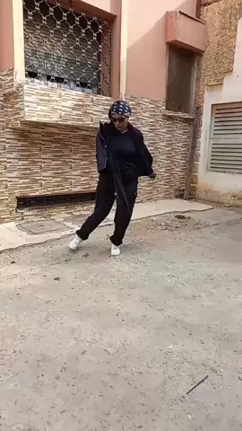 #i 'malive #la_vie #dance #followers😘thank #تحياتي لحباب أو ناس الزوينة #كازوية🇲🇦 #❤🥰😉🇲🇦✌ #france🇫🇷 #standwithkashmir #الشعب_الصيني_ماله_حل😂😂 #بيس✌ 