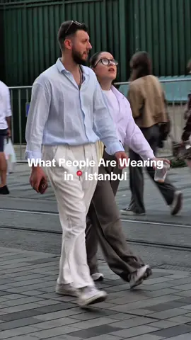 What people are wearing in Istanbul today — From casual streetwear to minimal city chic, this is how real style looks on real people. Captured in Taksim. #wapwit #whatpeoplearewearing #istanbulstyle #streetfashionturkey #sishane #beyoglu  #ootdistanbul #turkishstyle #streetstyleinspo #fashionarchive #ᴍɪɴɪᴍᴀʟsᴛʏʟᴇ