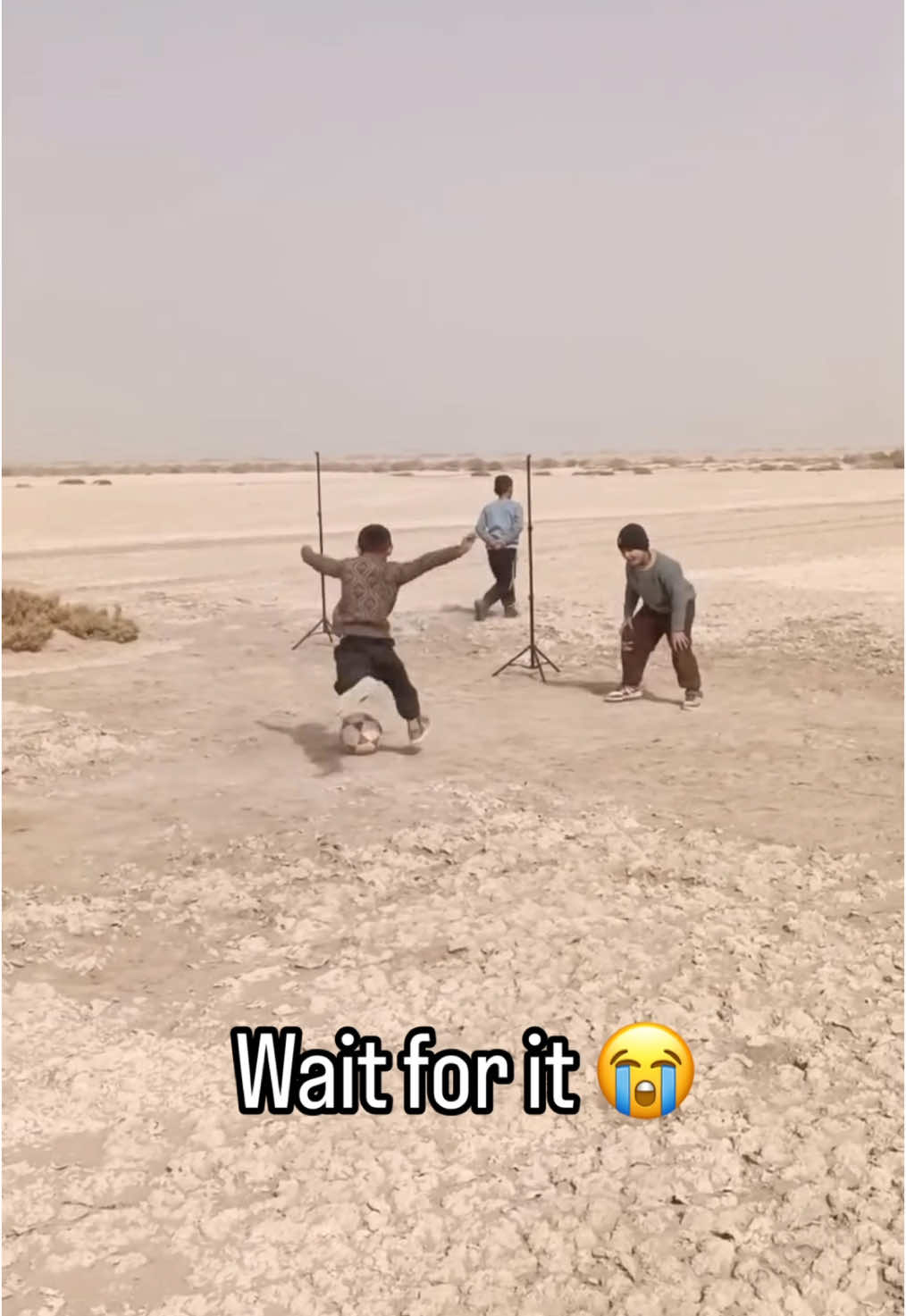 Never let them know your next move 😂 (via Ishaksakin/IG) #goal #Soccer #funny 