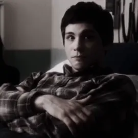 Pretend I didn’t loop this 4 times 😝💔 (messed up on my zooms) Scp: standalllscenes Ac: sofaudios #editss #perksofbeingawallflower #charlie 