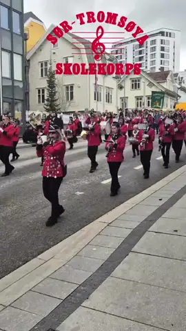 Vil du eller noen du kjenner begynne i korps?❤️🎺🎷 Sør-Tromsøya skolekorps ønsker velkommen til åpen dag 26. mai kl. 18 på Bjerkaker skole.                                        #korps #tromsø #17mai #17maikorps #sørtromsøyaskolekorps #nmf #tromsøkorps 