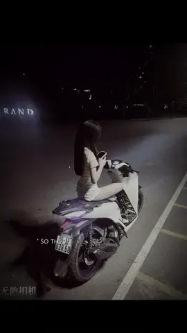 sợ theo e mai sau..