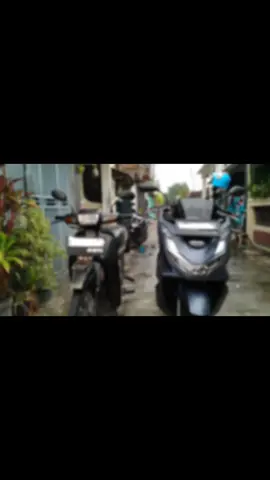 tua muda tidak lah berbeda .. yang beda itu kamu 🫣 #utaci #astreagrandsabit #fyp #fypage #fyppppppppppppppppppppppp #astreagrand #astreagrandindonesia #astrea #motorjelek #motorklasikindonesia #motorklasik #pcx160 #pcx 
