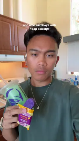 we gotta rise up! ✊🏽   #tacobell #bajablast #ube #ubecupcake 