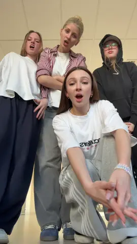 ROCK YA BODYYY🎸🎸🎸 ||DC:me🙋🏻‍♀️ #fyp #fypシ #foryou #dc #trend #viral #dance #dancetrend #foryoupagе 