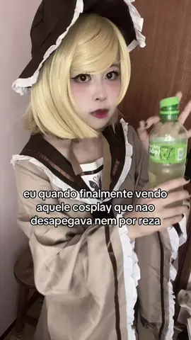 na falta de champanhe temos chá gelado  #kagaminerin #rinkagamine #kagaminerincosplay #rinkagaminecosplay #vocaloid #projectdiva #vocaloidcosplay #projectdivacosplay #senbonzakura #senbonzakuracosplay #cosplay #anime #コスプレ