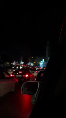 عدت ماجاني خبرها ماندري امتى الملاقه قالولي صعب سفرها قالت مانحمل فراقه شالوها