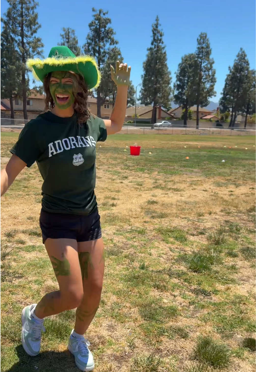 elphie makes a field day appearance 🙌💚 #urgreen #schoolspirit #fieldday #games #dedicated 